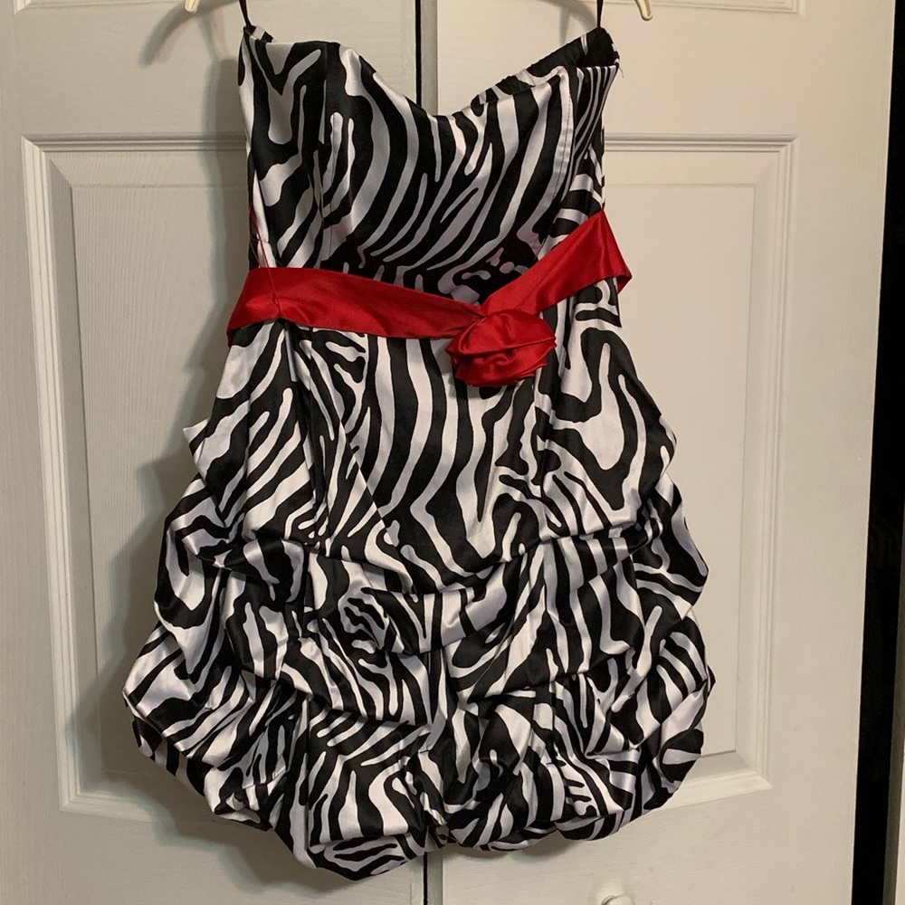Black and white zebra print strapless dress